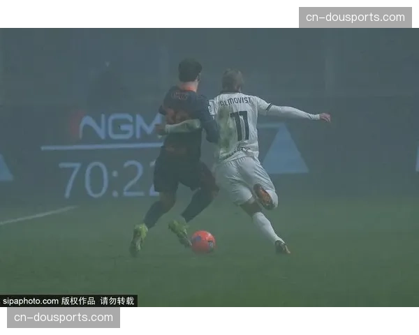 国际米兰右后卫邓弗里斯伤愈归队，可出战博德闪耀关键战