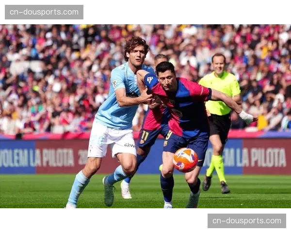 巴萨公布对阵马竞大名单，莱万多夫斯基伤愈复出入选