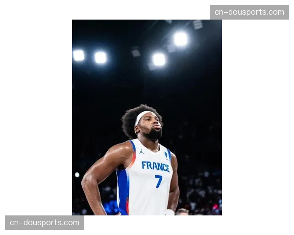 “球员工会报告显示，WNBA球员平均职业生涯长度增至6.5年”